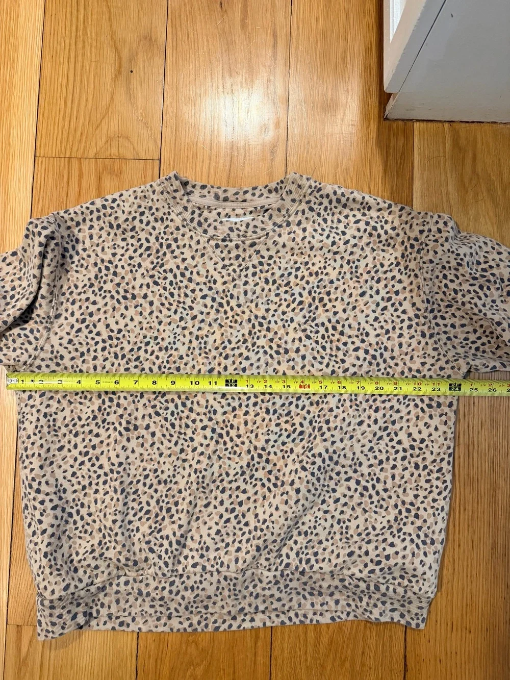 A&F Abercrombie Leopard Print Pullover Sweatshirt - Picture 3 of 5